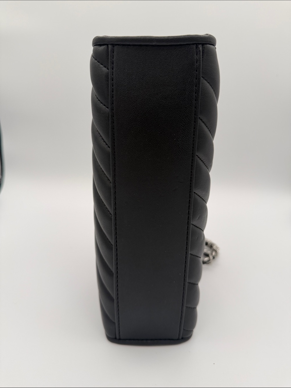 Michael Kors Black Quilted Crossbody Bag with Chain strap - Picture 7 of 11
